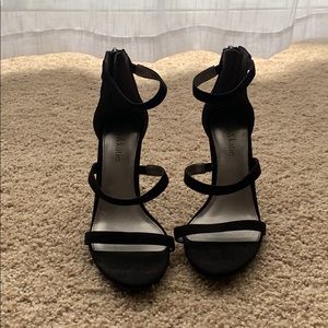 Kelly & Katie Black Stilettos